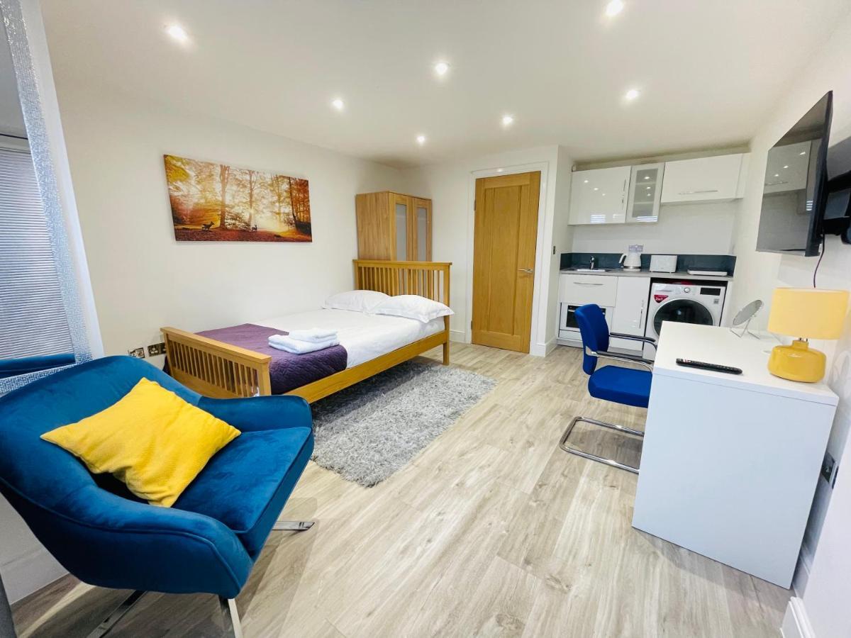 New Modern Studio Apartment, Parking, Netflix Kenilworth Exteriér fotografie